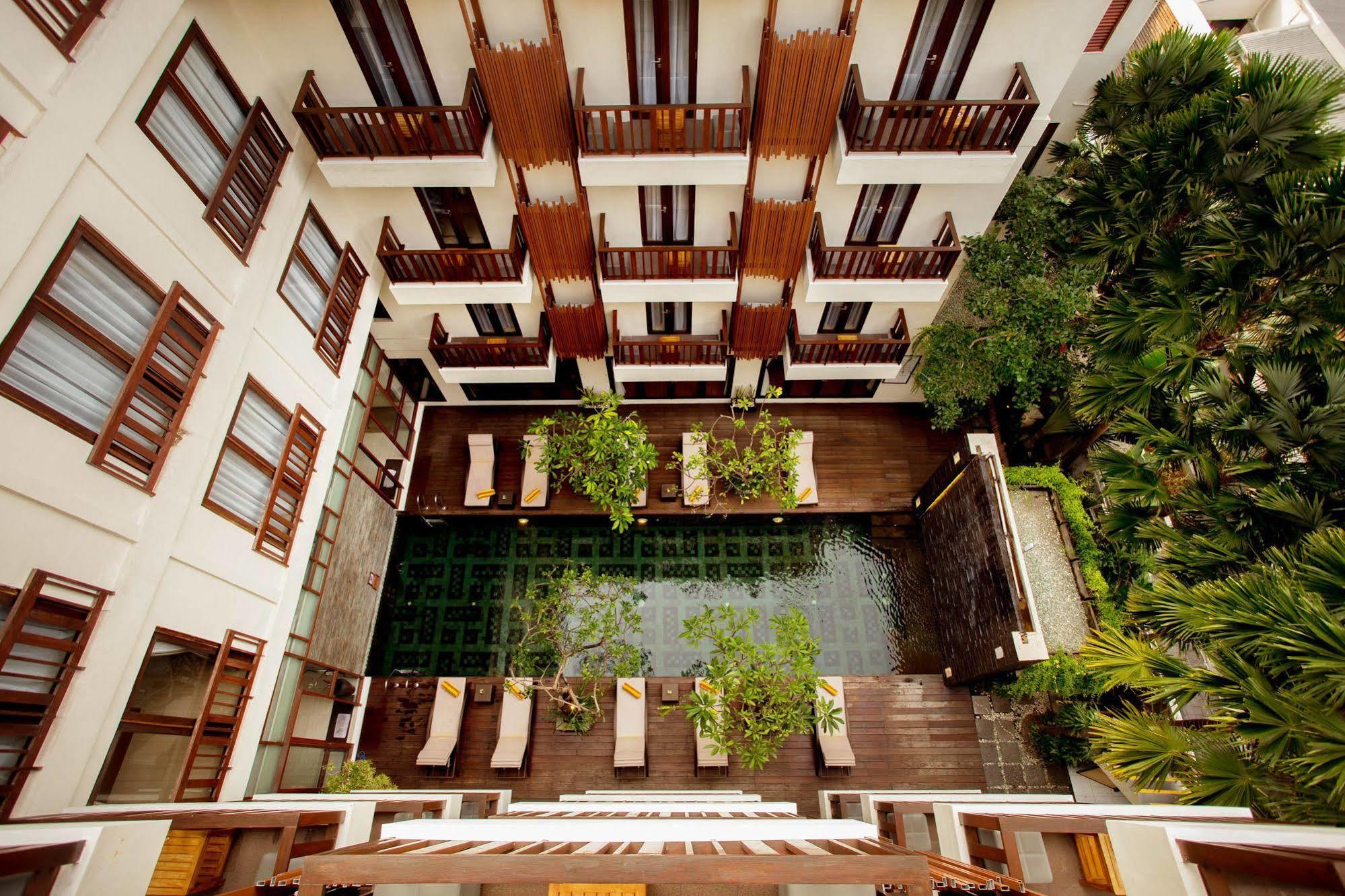 D'Primahotel Seminyak Екстериор снимка